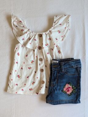 Hudson Girls Embroidered Denim Shorts & Young Hearts Floral Top Outfit Set 4
